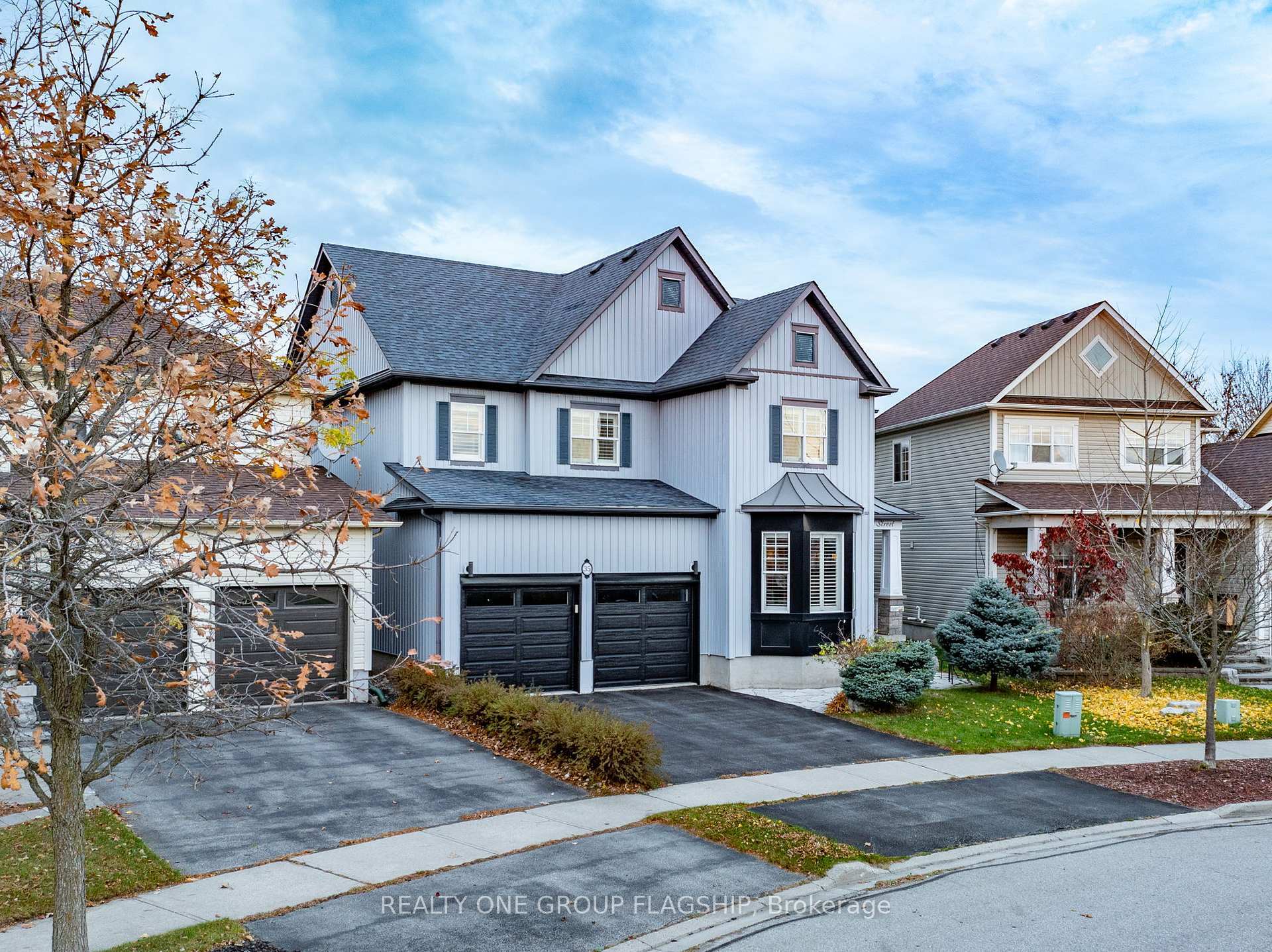Photo de la propriété: 35 Hurst Street ON L7J 2Z8