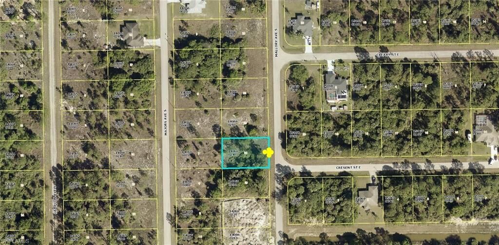 Property Photo: 428 Mallory Ave S FL 33974
