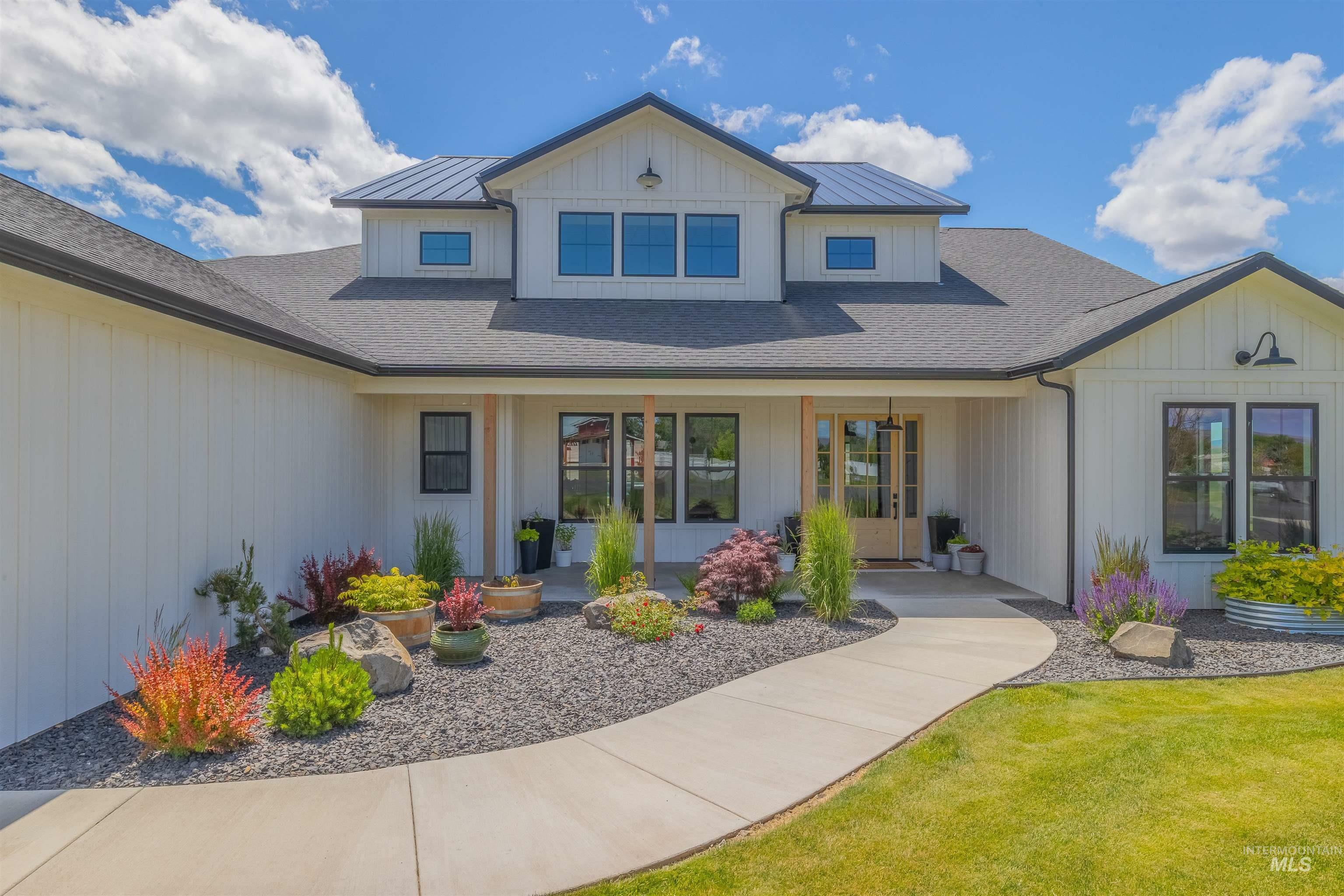 Property Photo: 1556 Richardson Ave ID 83501