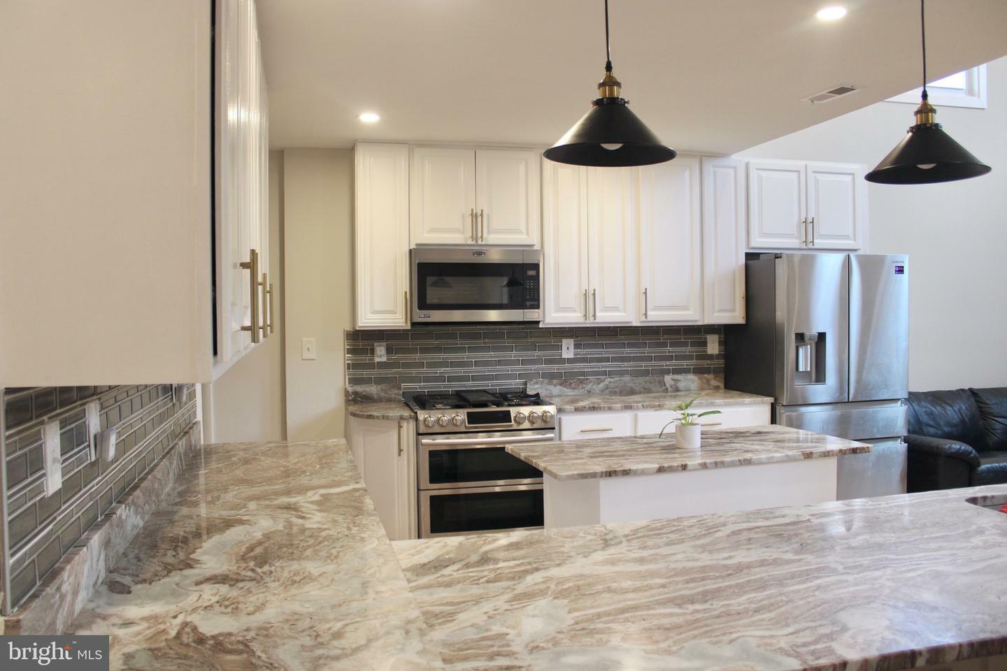 Property Photo: 8421 W Grove Road MD 21043