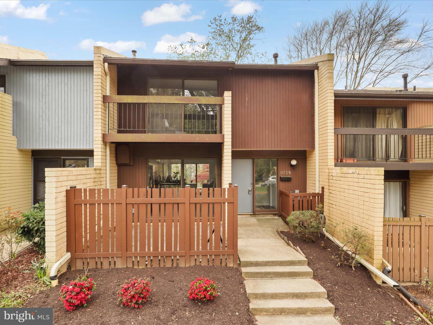 11159 Saffold Way  Reston VA 20190 photo