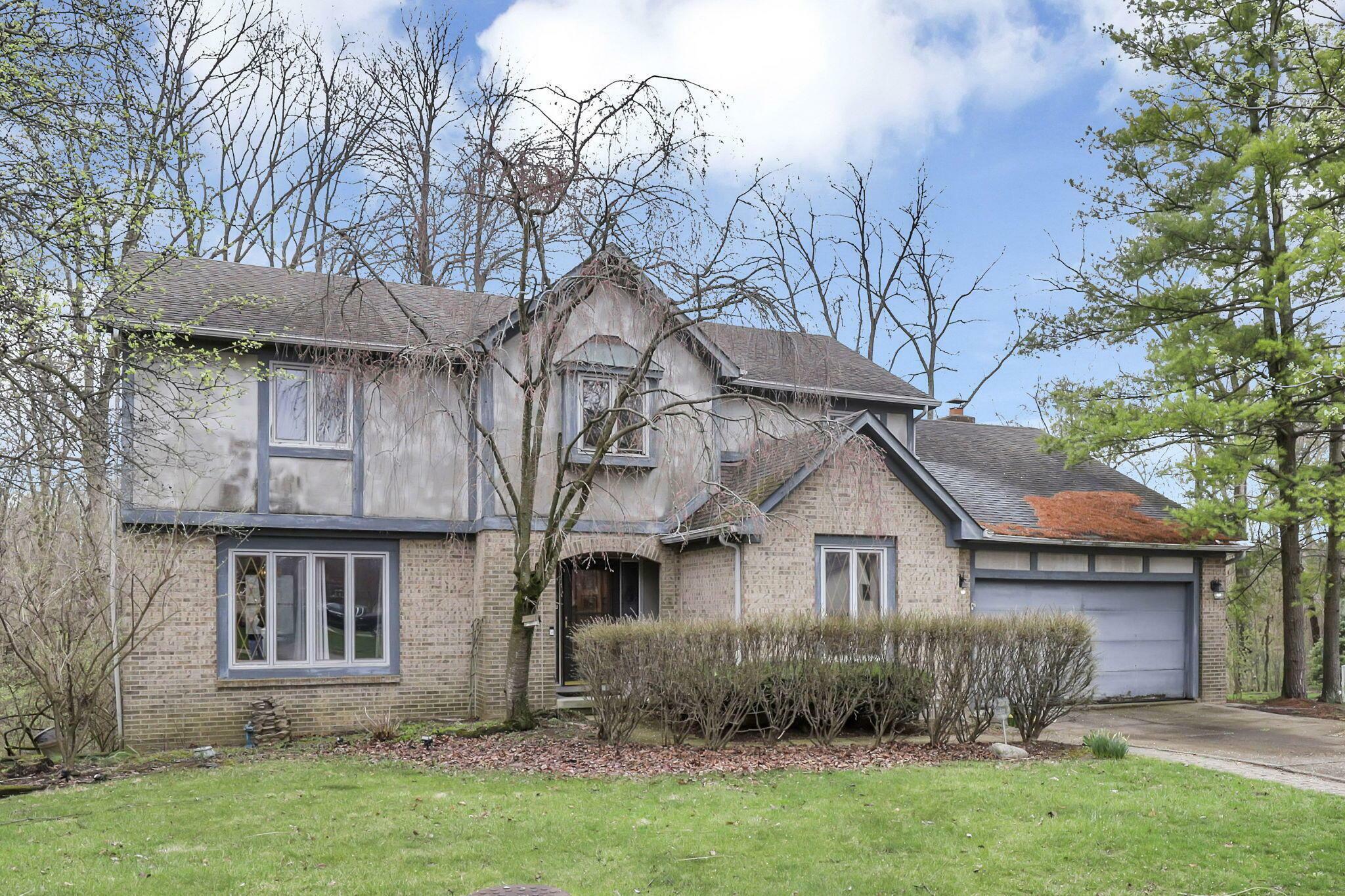 Property Photo:  1600 Fawn Court  OH 43085 
