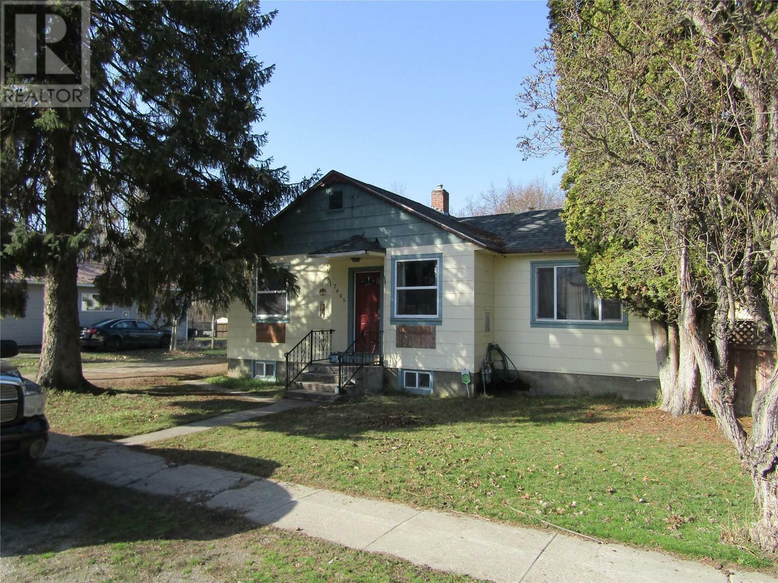 Property Photo: 7485 7th Street BC V0H 1H0