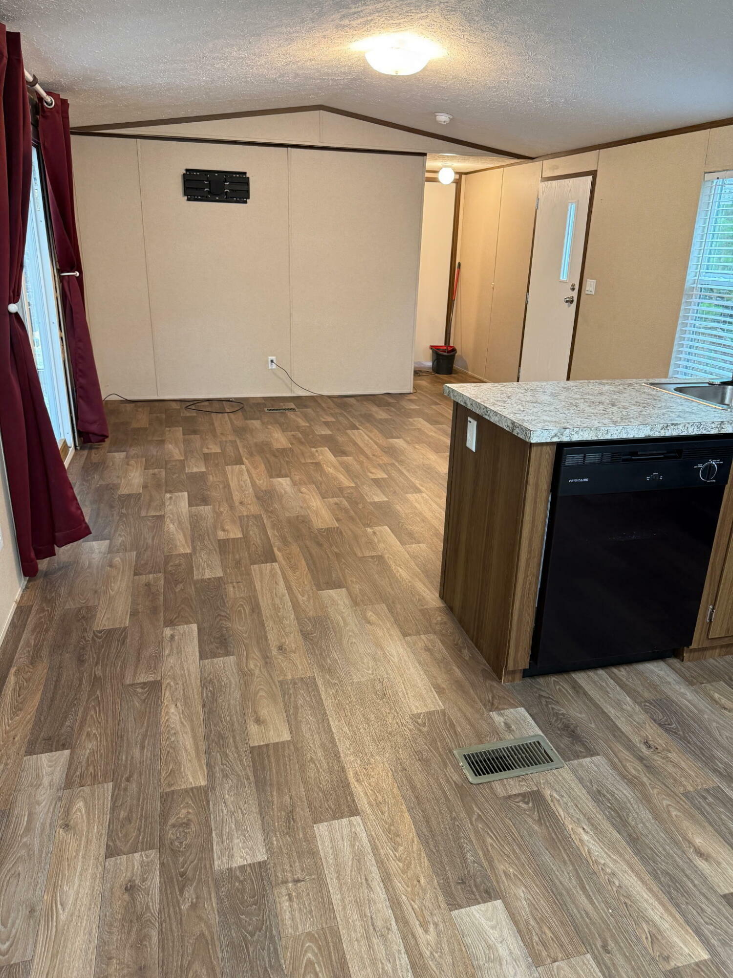 Property Photo: 246 Rainbow Drive FL 32539