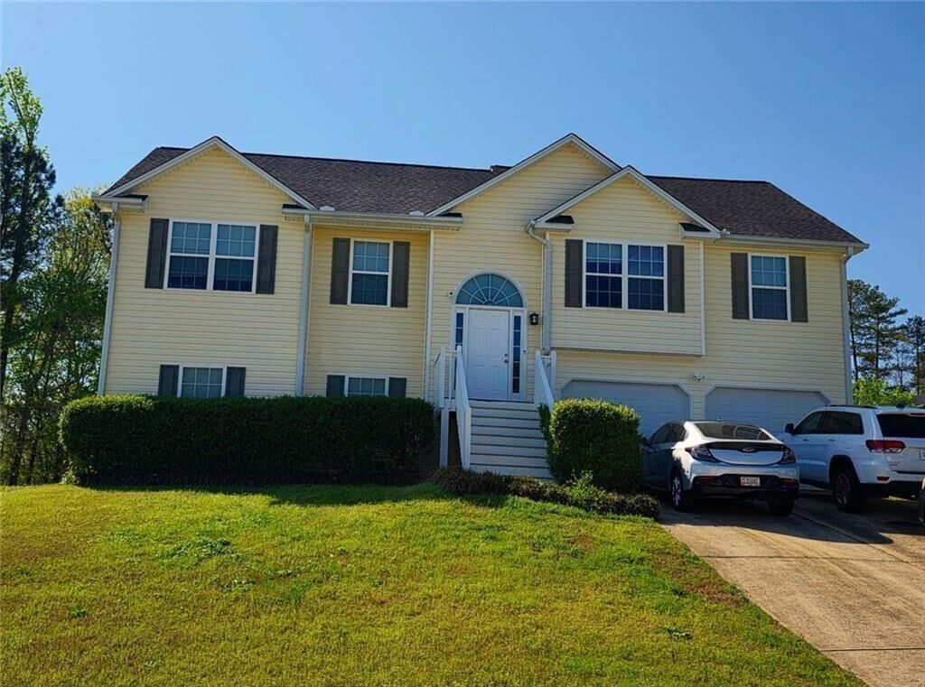 Property Photo: 204 Millpond Parkway GA 30180