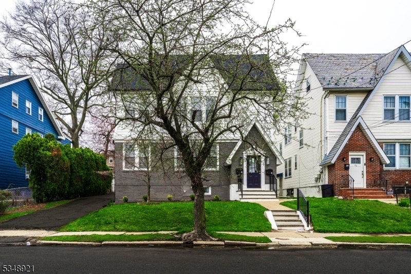 Property Photo:  41 Meadowbrook Rd  NJ 07040 
