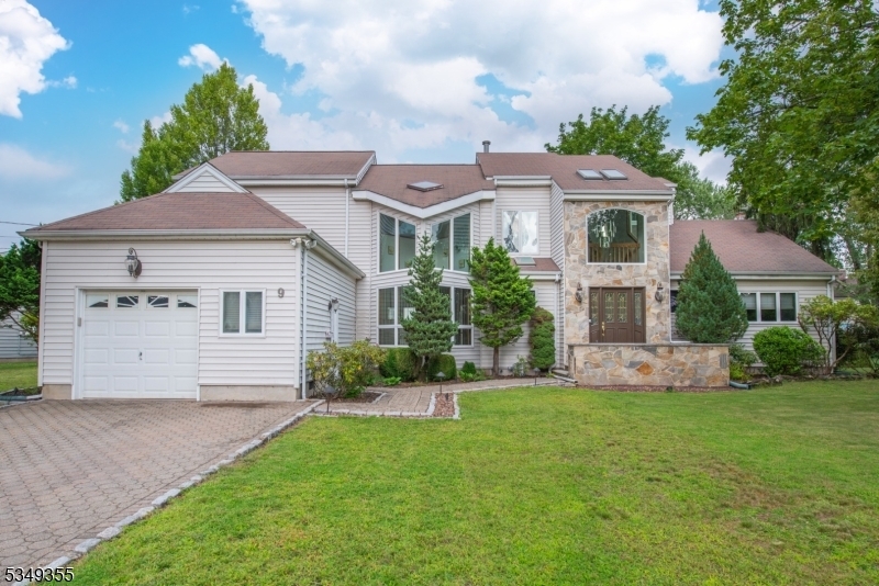 Property Photo: 9 Samuel Ct NJ 07035