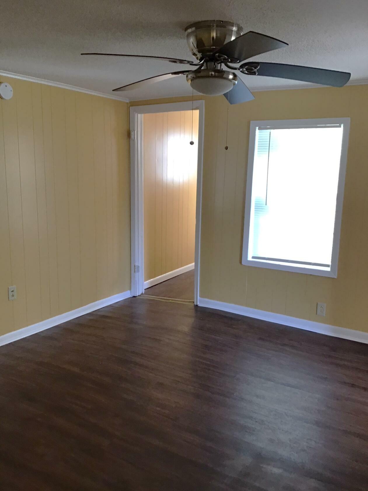 Property Photo: 2215 10th Ave S MS 39701