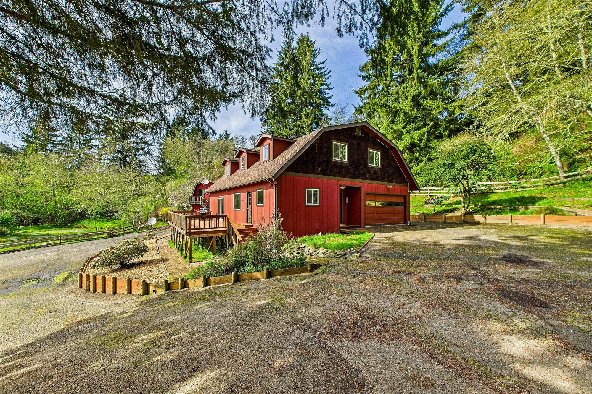 Property Photo: 1652 Tompkins Hill Road CA 95540