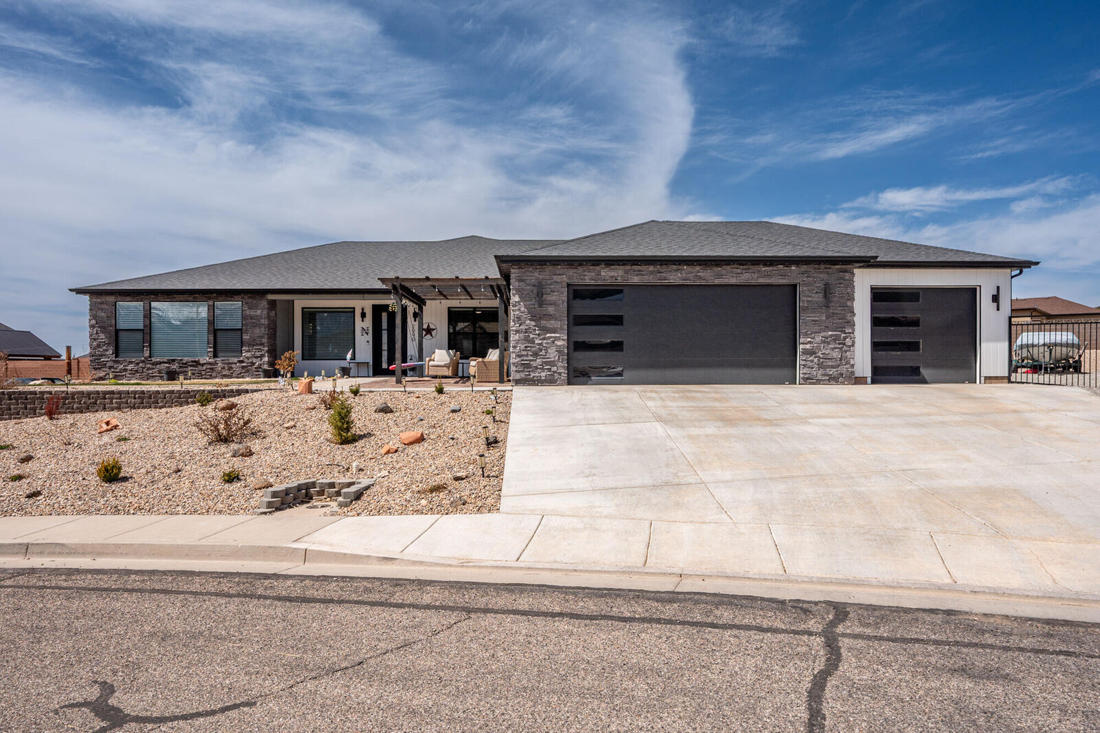 Property Photo: 2090 S Talon Cir UT 84720
