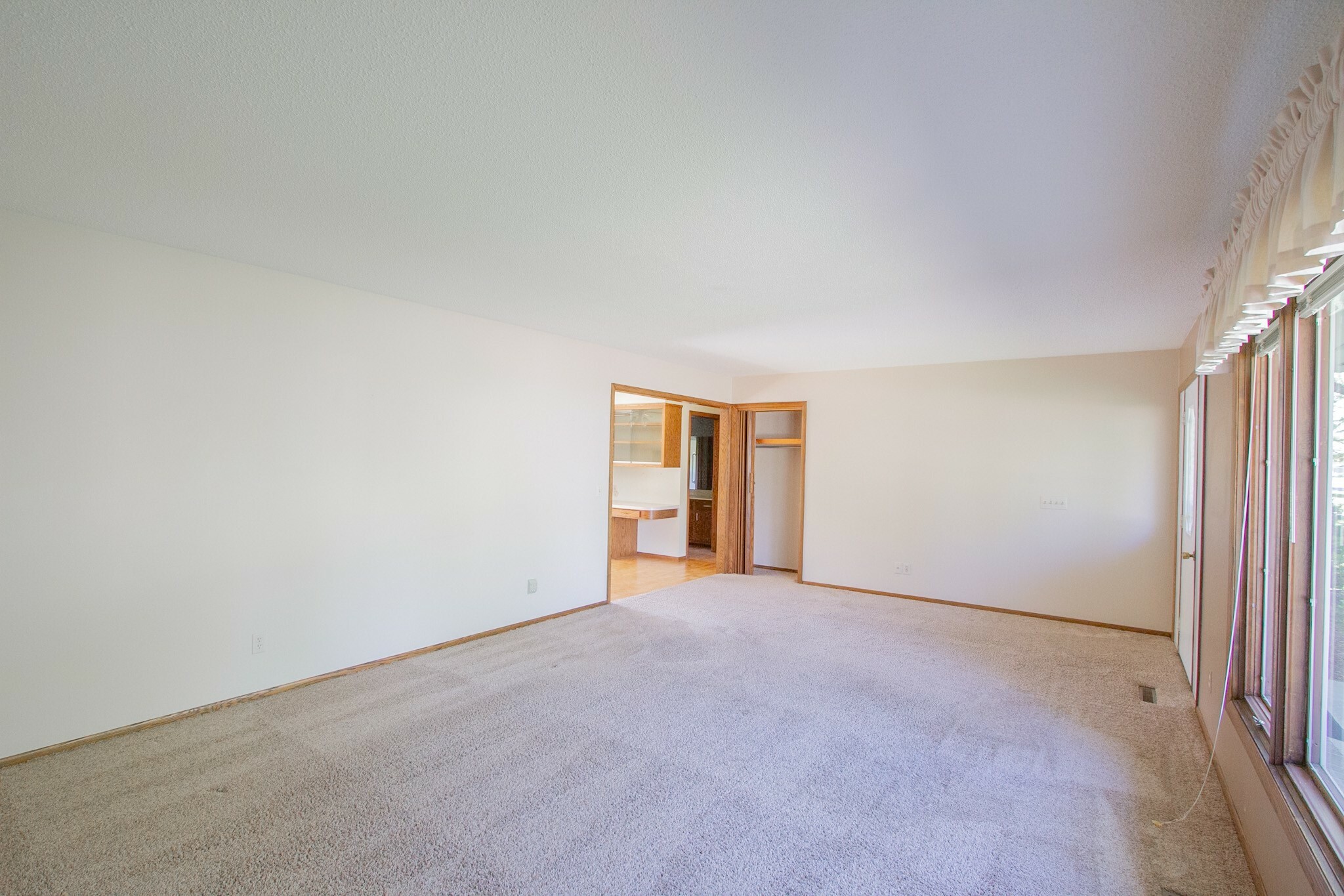 Property Photo: 1412 Country Club Drive IA 50219