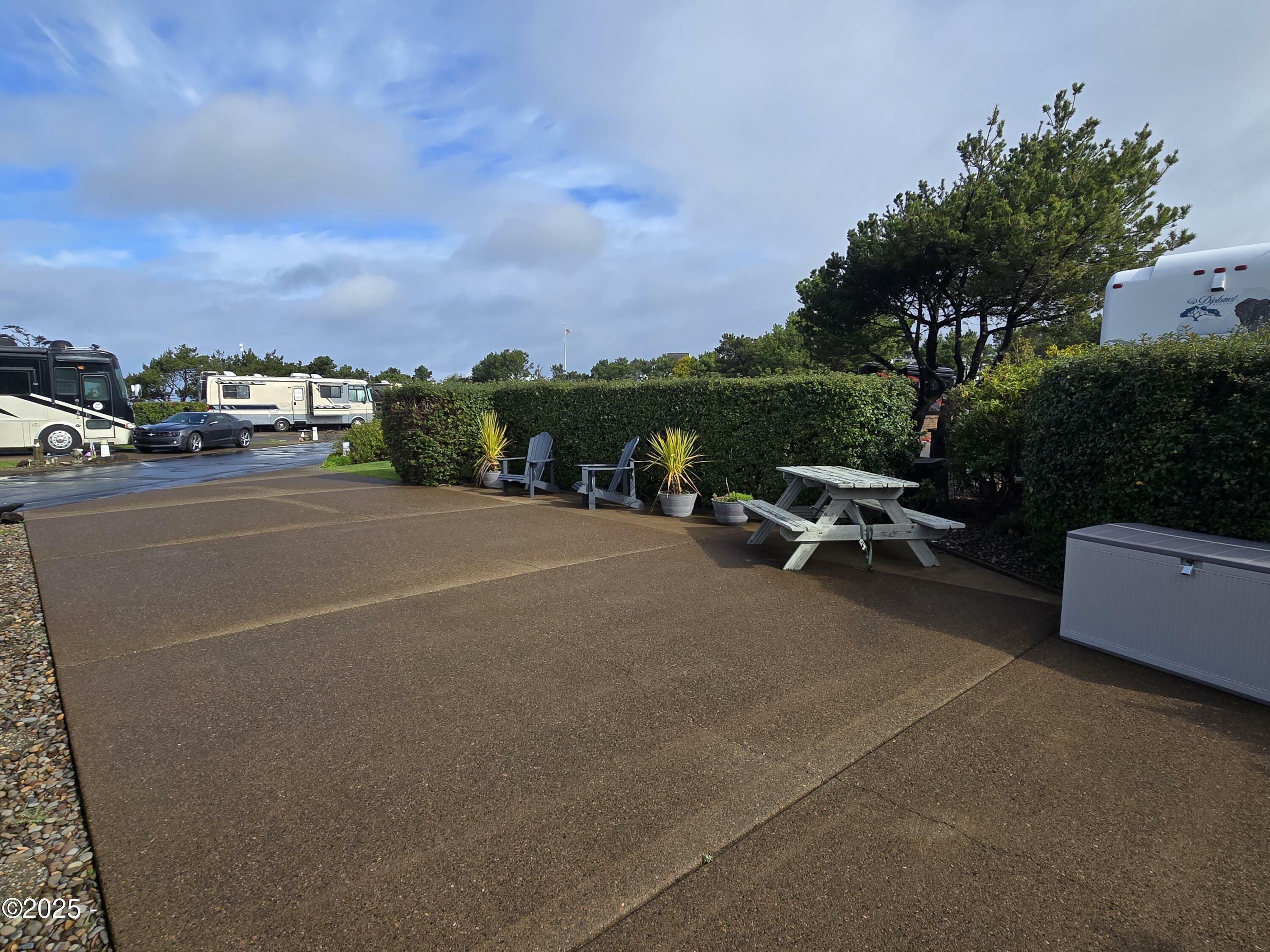 Property Photo: 6225 N Coast Hwy, Lot 61 OR 97365
