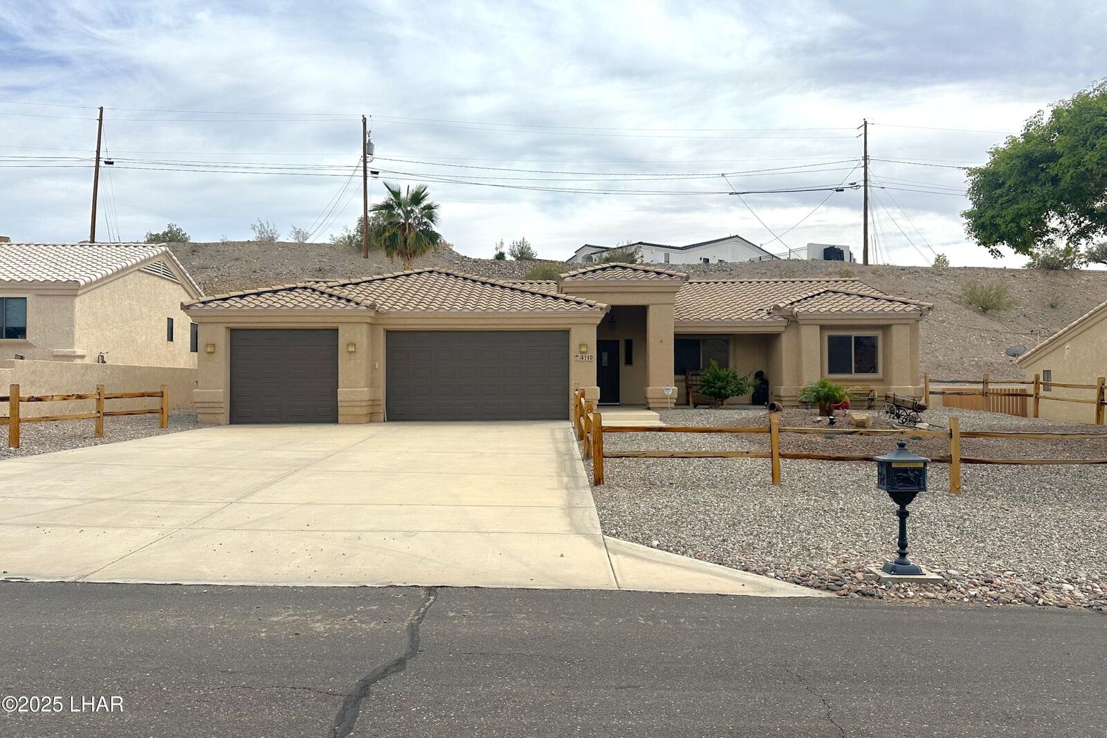Property Photo: 4110 Columbia Dr AZ 86406