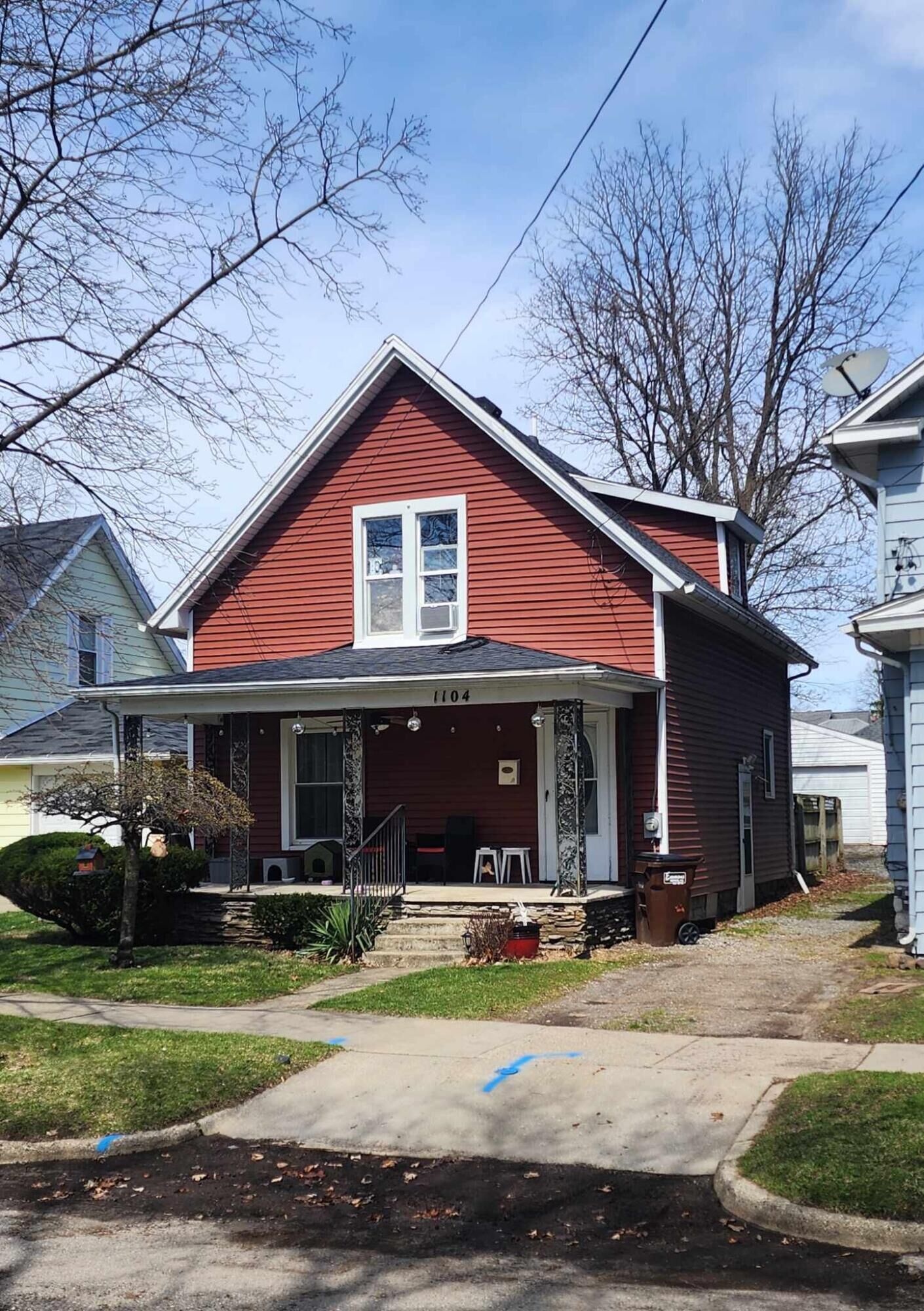 Property Photo:  1104 Leroy Street  MI 49202 
