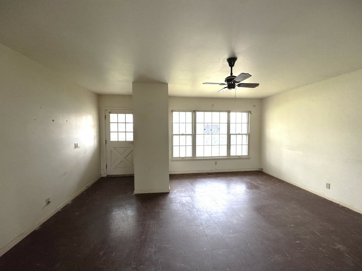 Property Photo: 102 Circle Drive E IL 60538