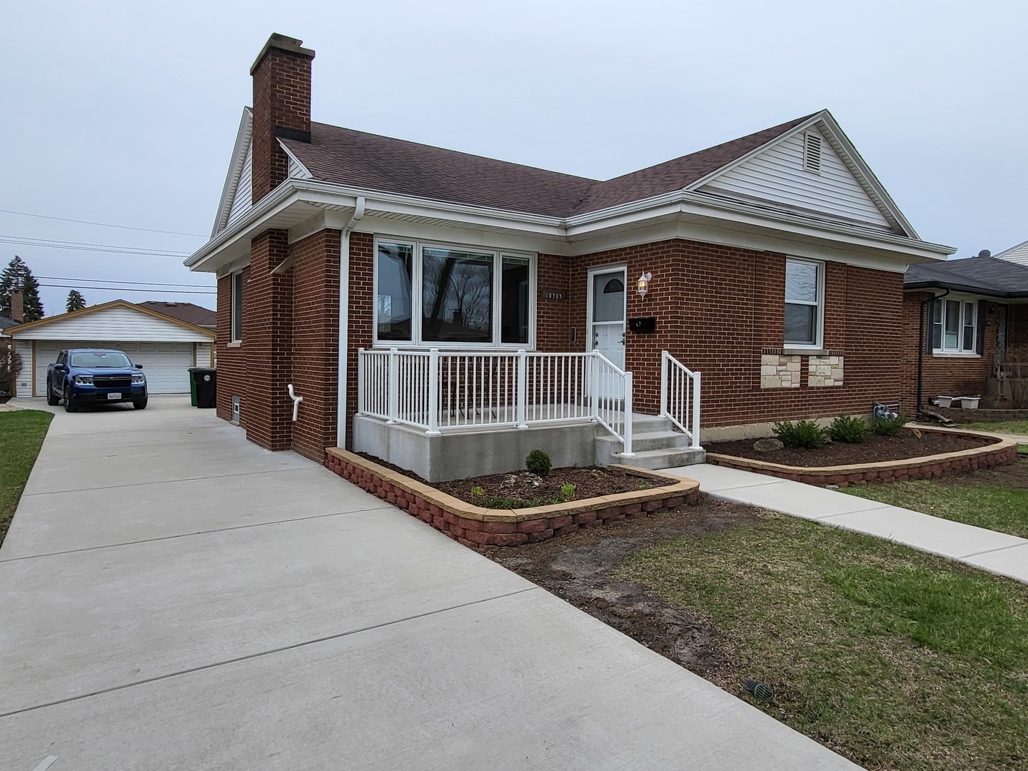 Property Photo: 10303 Pelham Street IL 60154