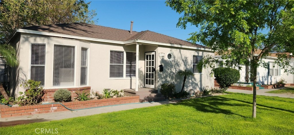 Property Photo: 10619 Roseton Avenue CA 90670