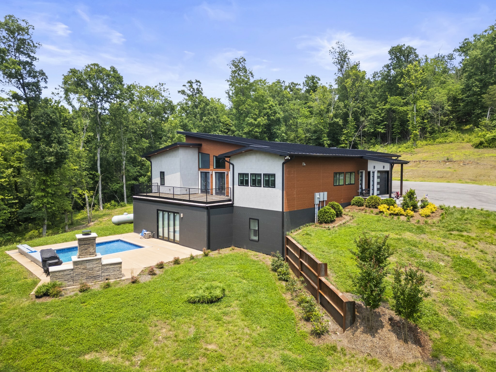 349 Chipman Rd  Bethpage TN 37022 photo