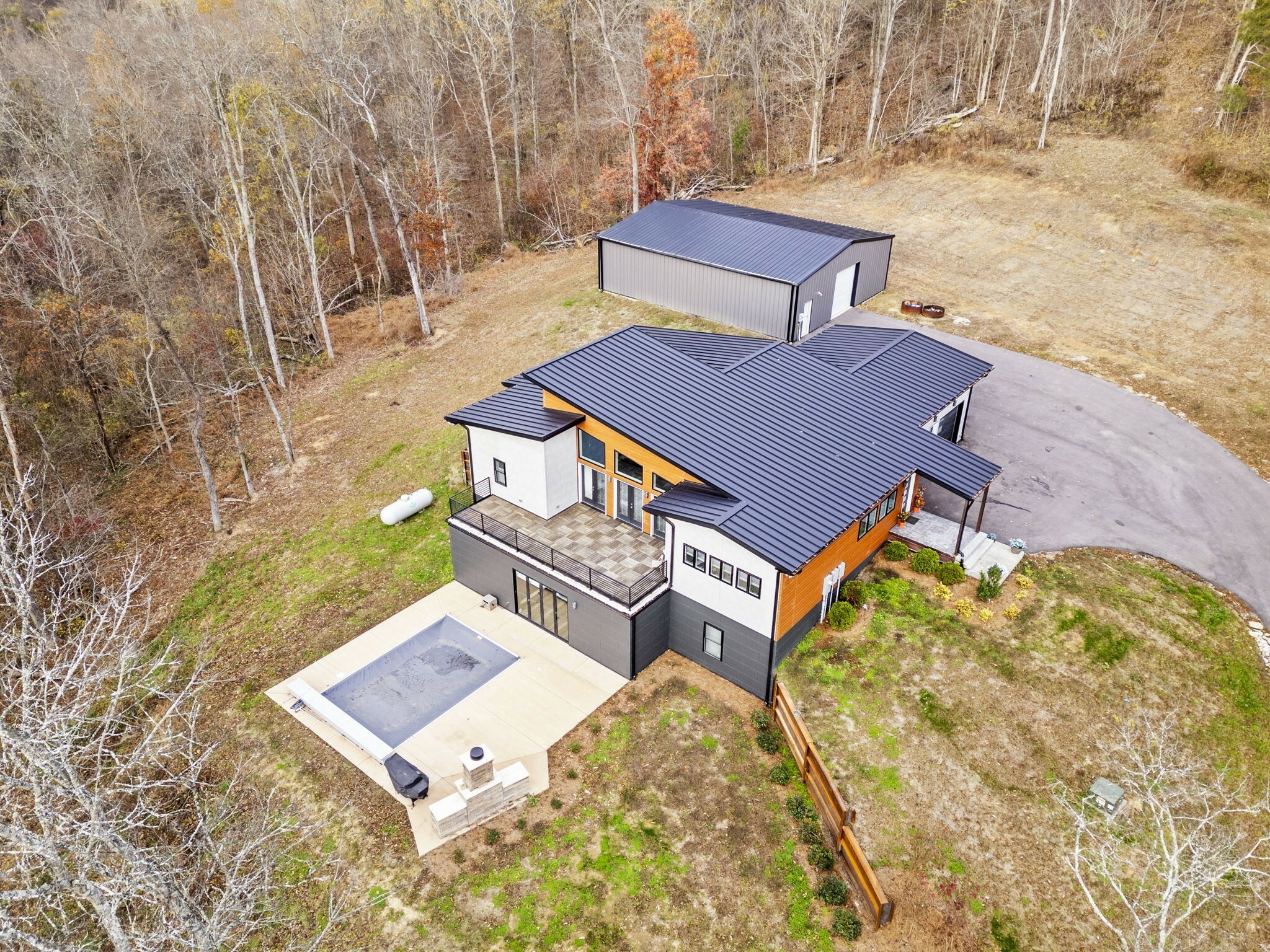 Property Photo: 349 Chipman Rd TN 37022