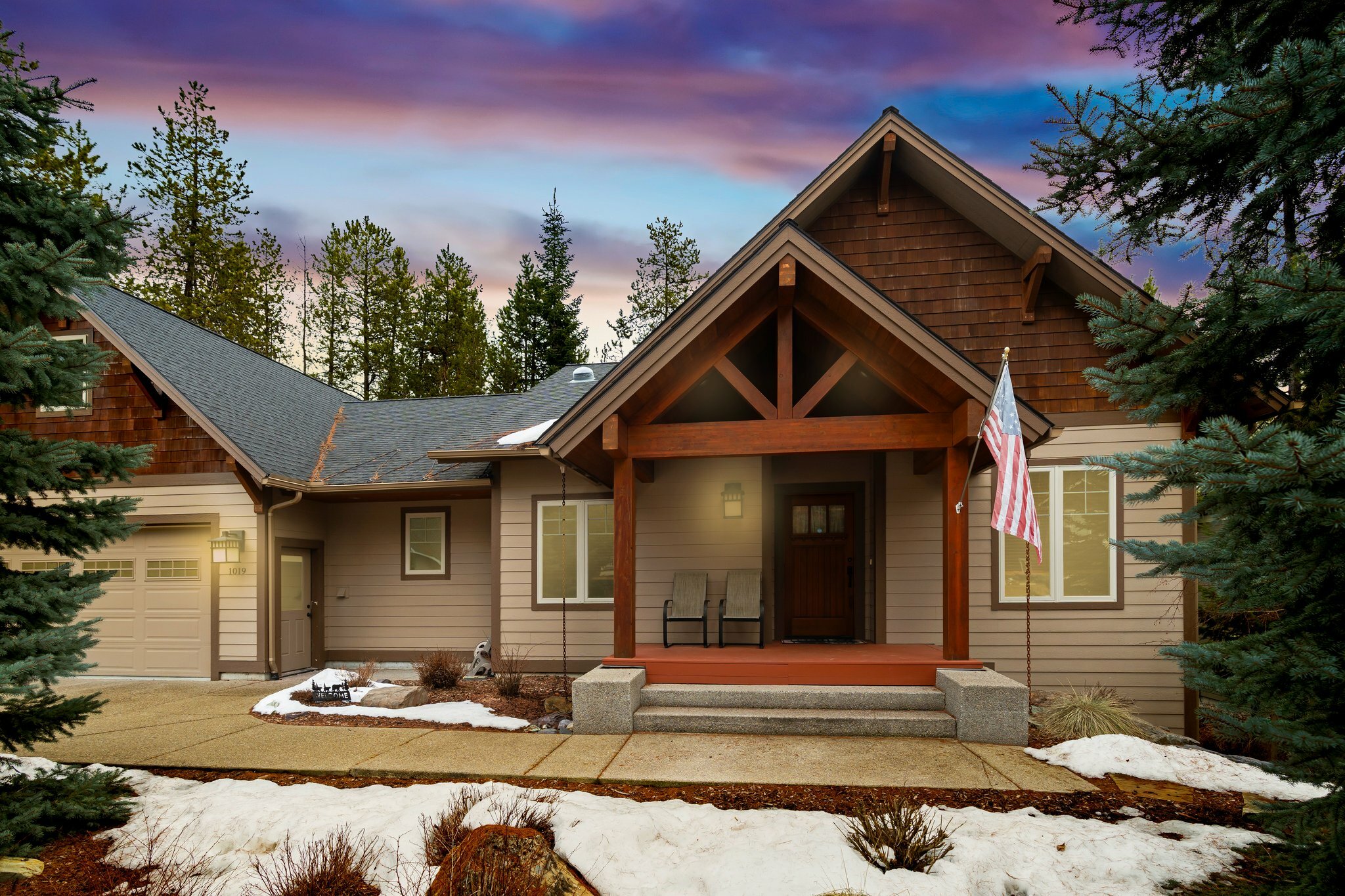 Property Photo: 1019 Mountain Park Drive MT 59937