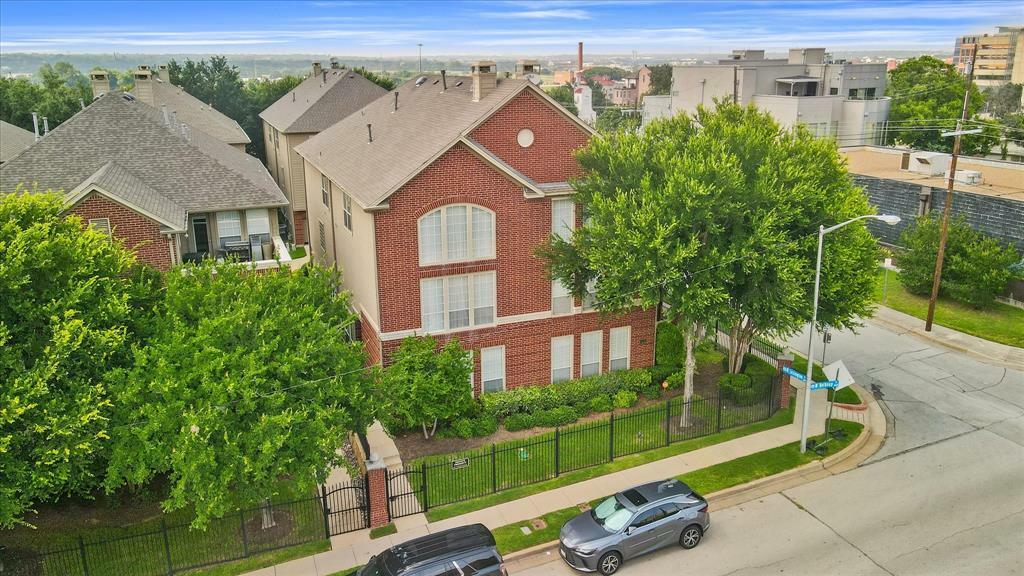 1002 Belknap Street W  Fort Worth TX 76102 photo