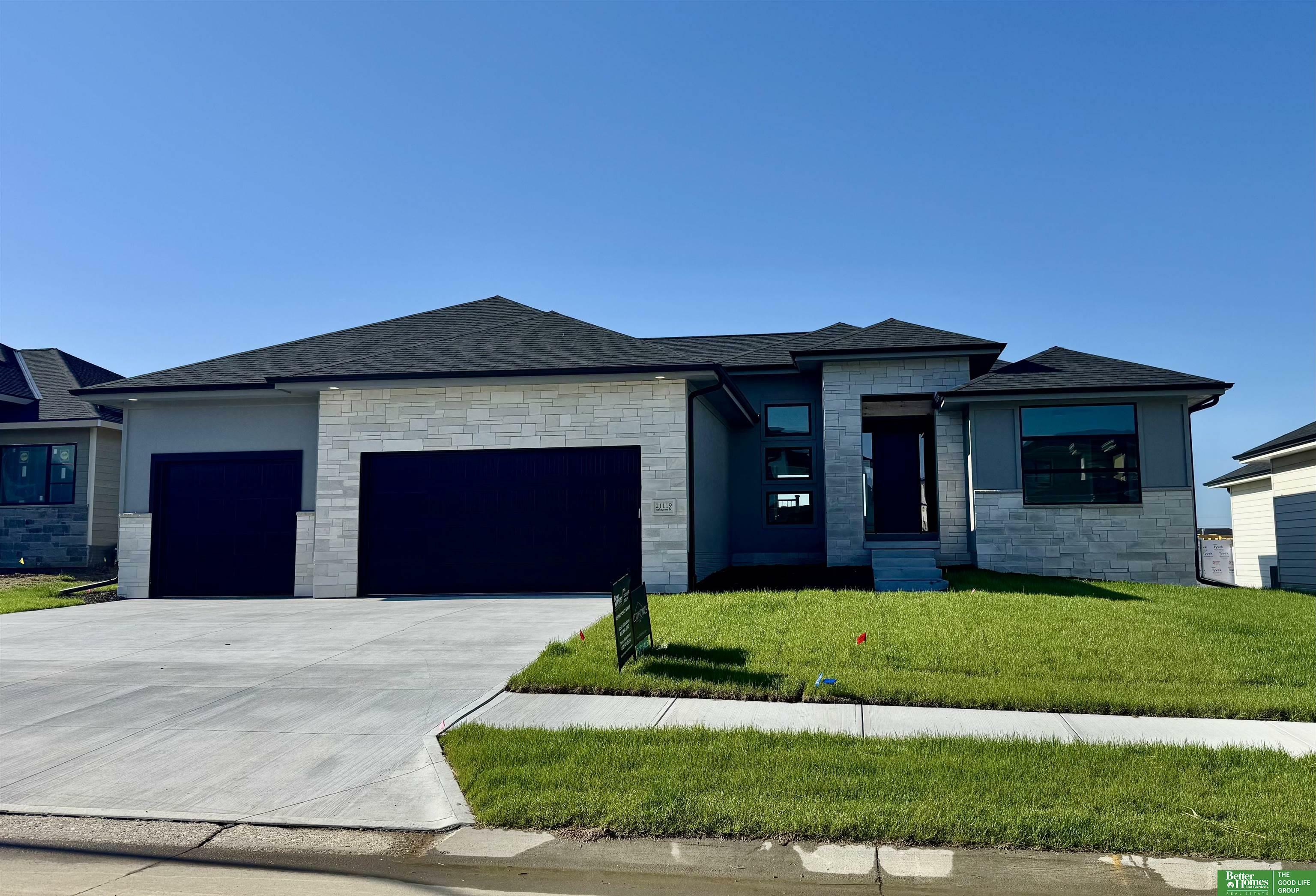 21119 Arlington Street  Elkhorn NE 68022 photo