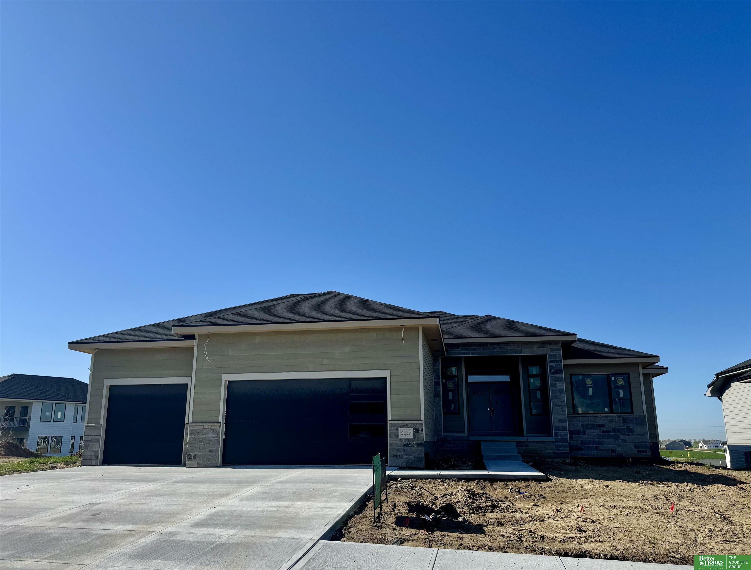 21113 Arlington Street  Elkhorn NE 68022 photo