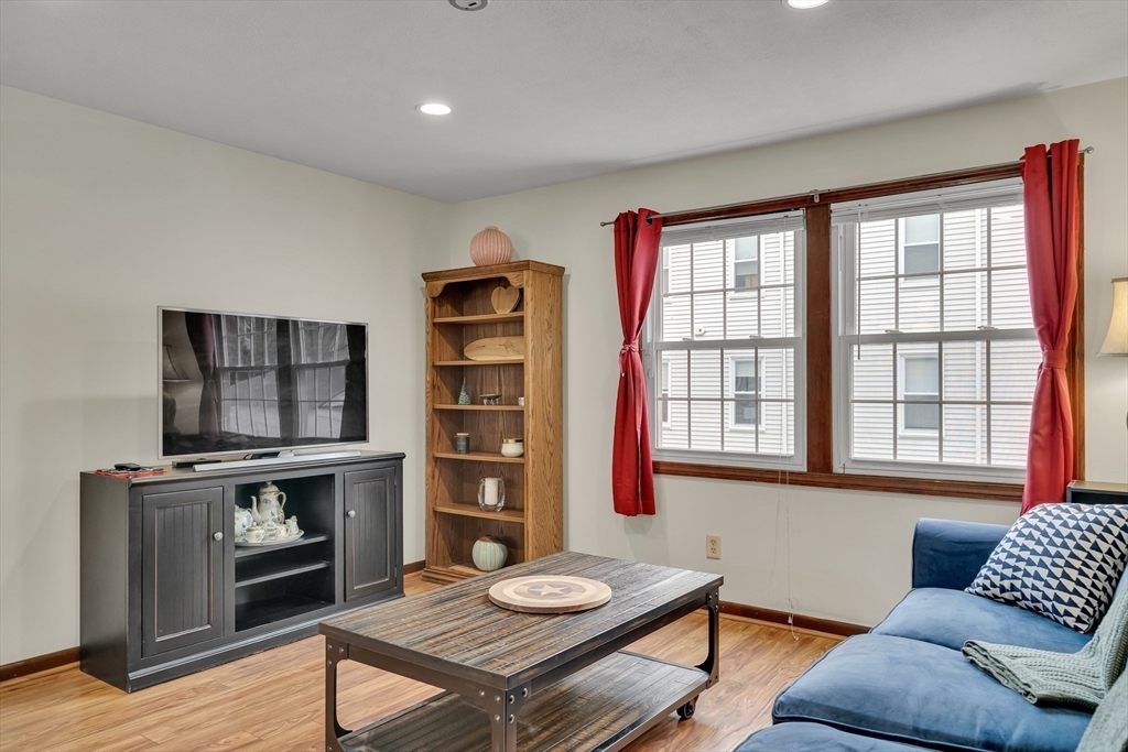 Property Photo: 7 Montvale Street 1 MA 02131