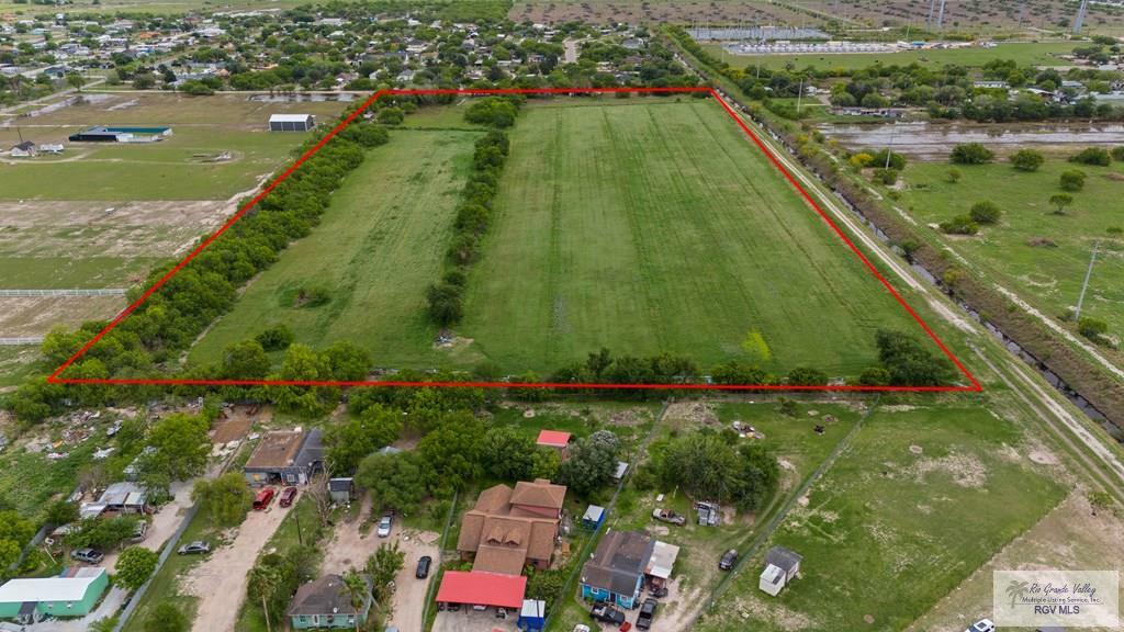 Property Photo:  301 El Dora Rd  TX 78537 