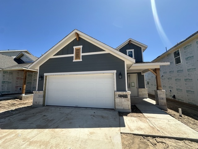 Property Photo: 280 Denali Way TX 78620