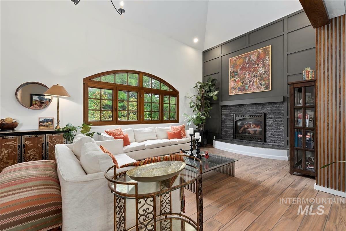 Property Photo: 23215 Freezeout Rd ID 83607