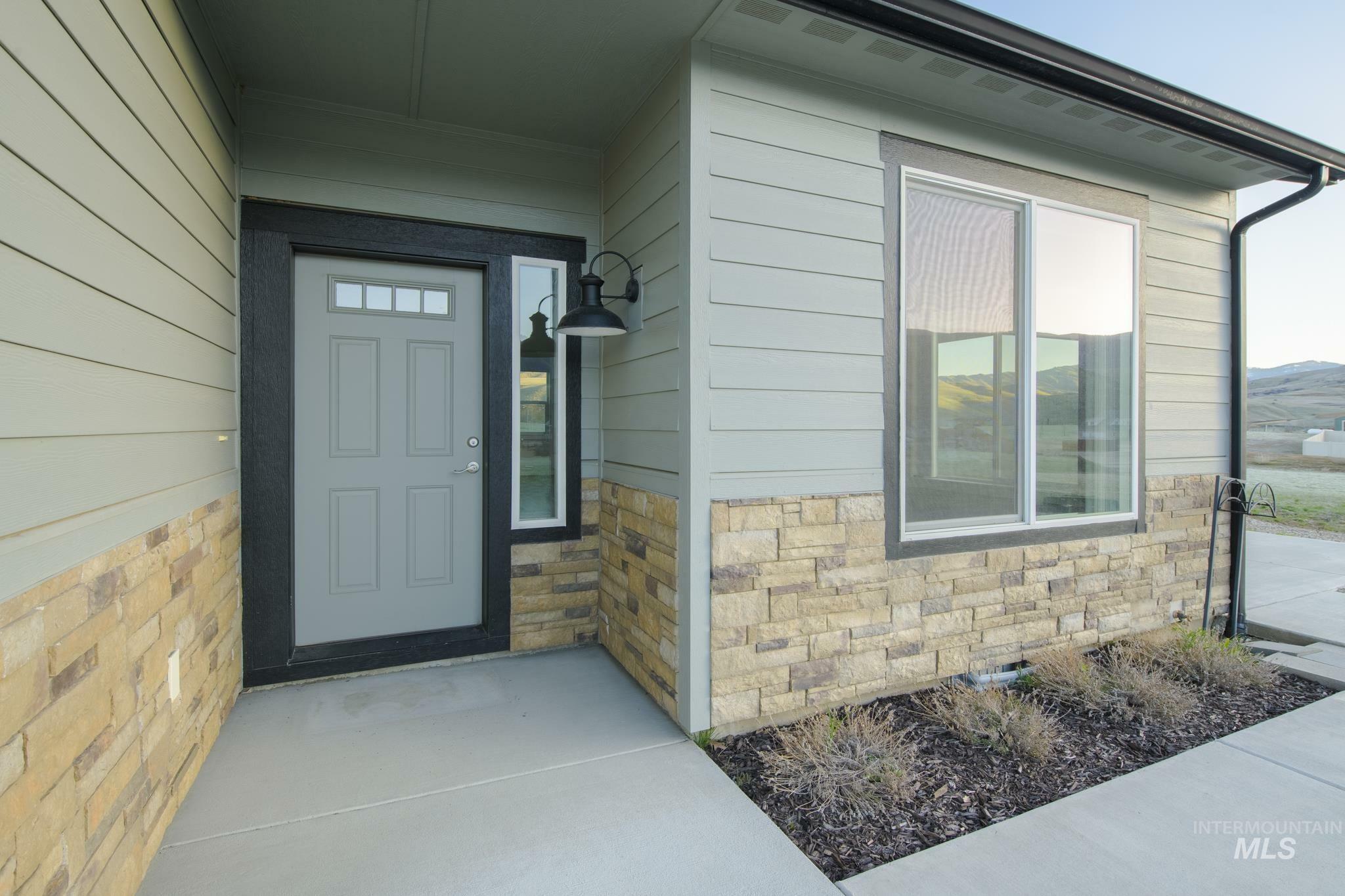 Property Photo: 18 Teal Ln ID 83629