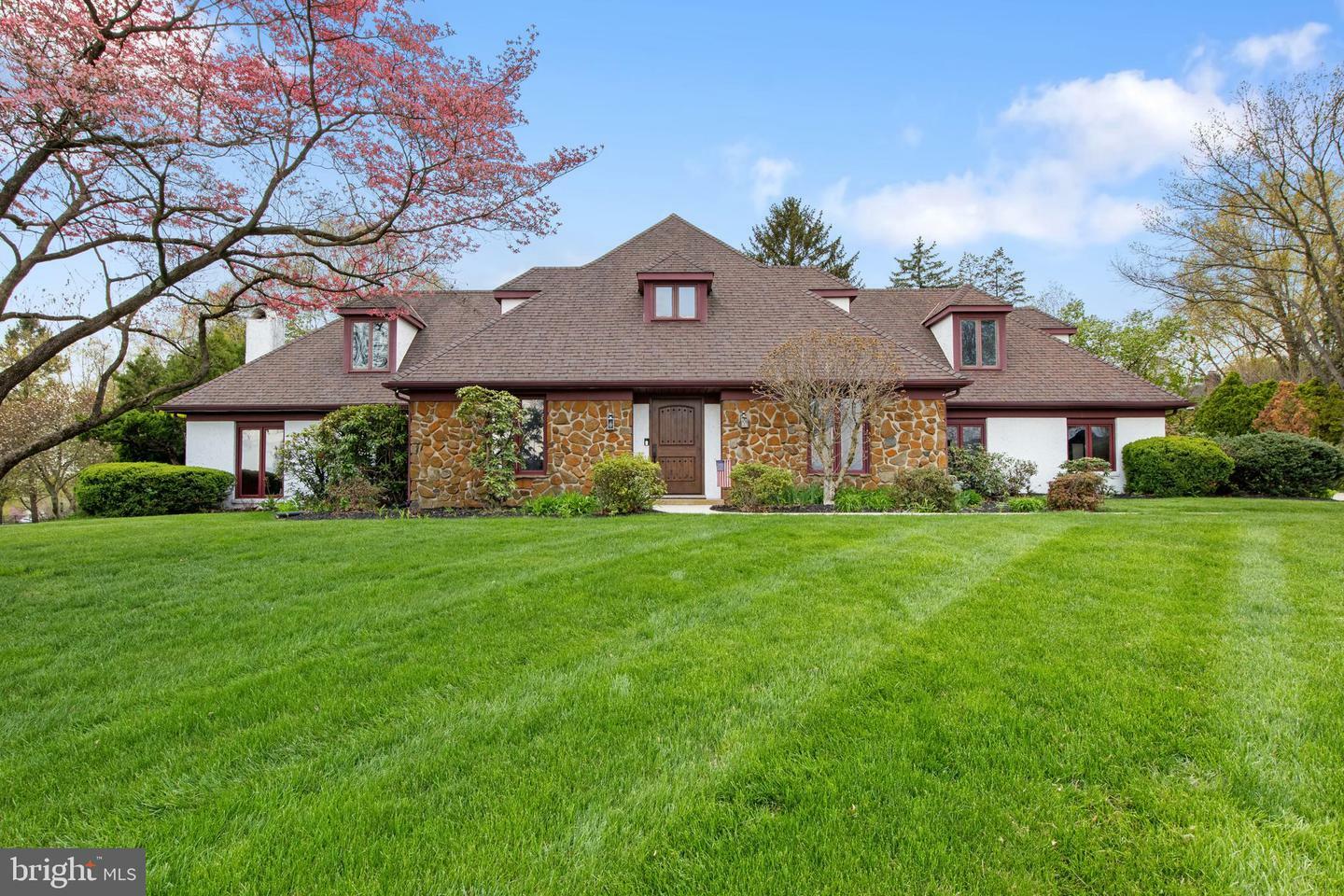 Property Photo: 1420 Detwiler Drive PA 17404