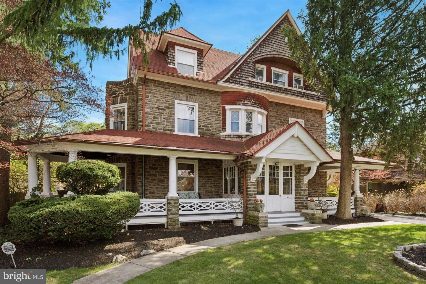Property Photo:  1012 70th Avenue  PA 19126 