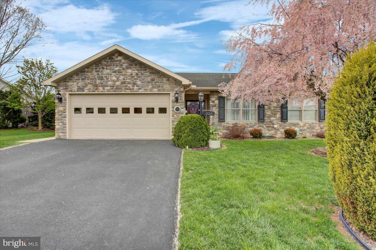 Property Photo: 226 Matthew Drive PA 17201
