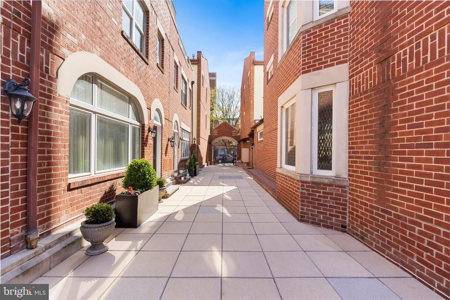 Property Photo: 212 S 24th Street 24 2408 PA 19103