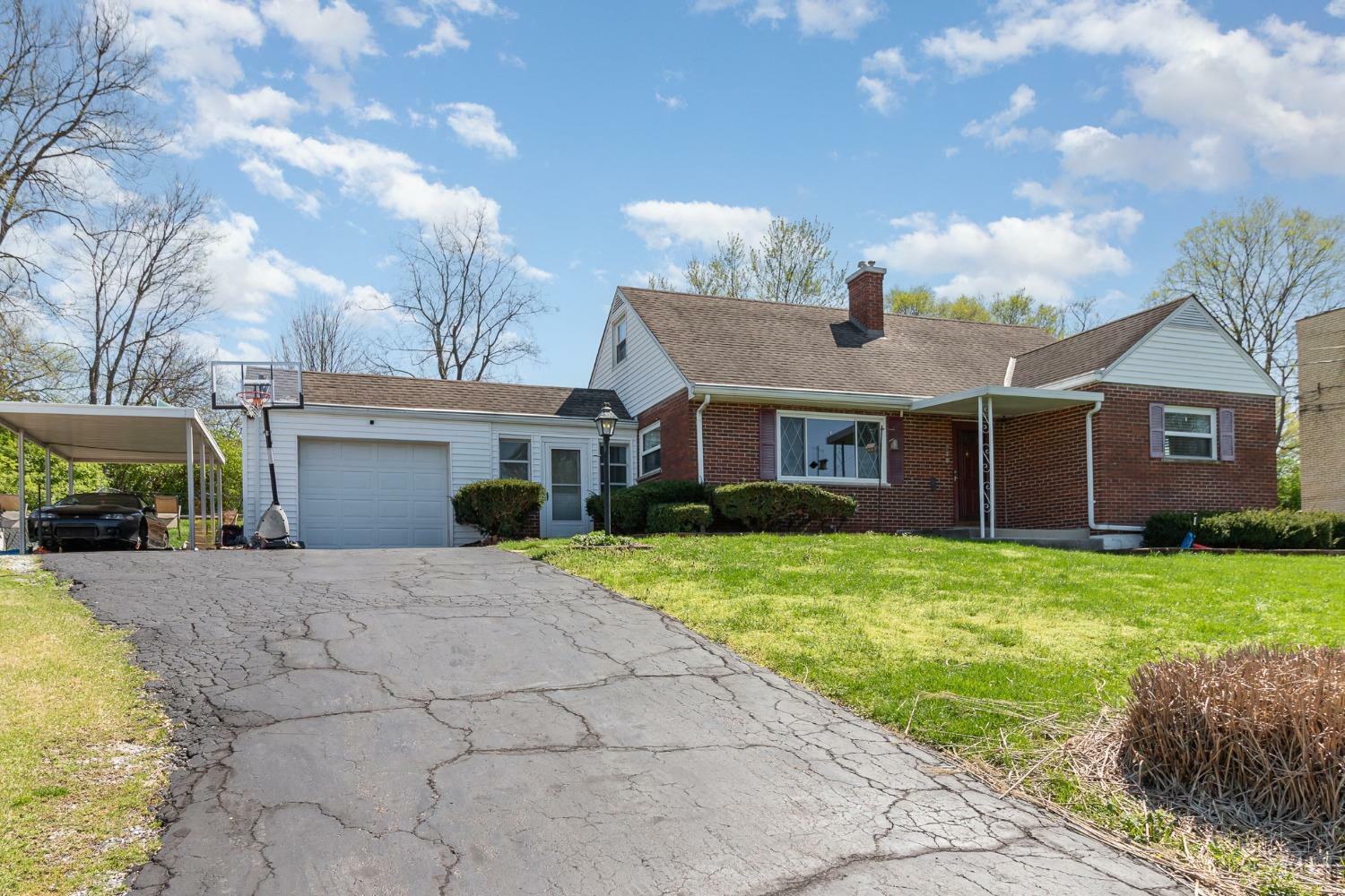 Property Photo: 230 Ohio Circle OH 45215