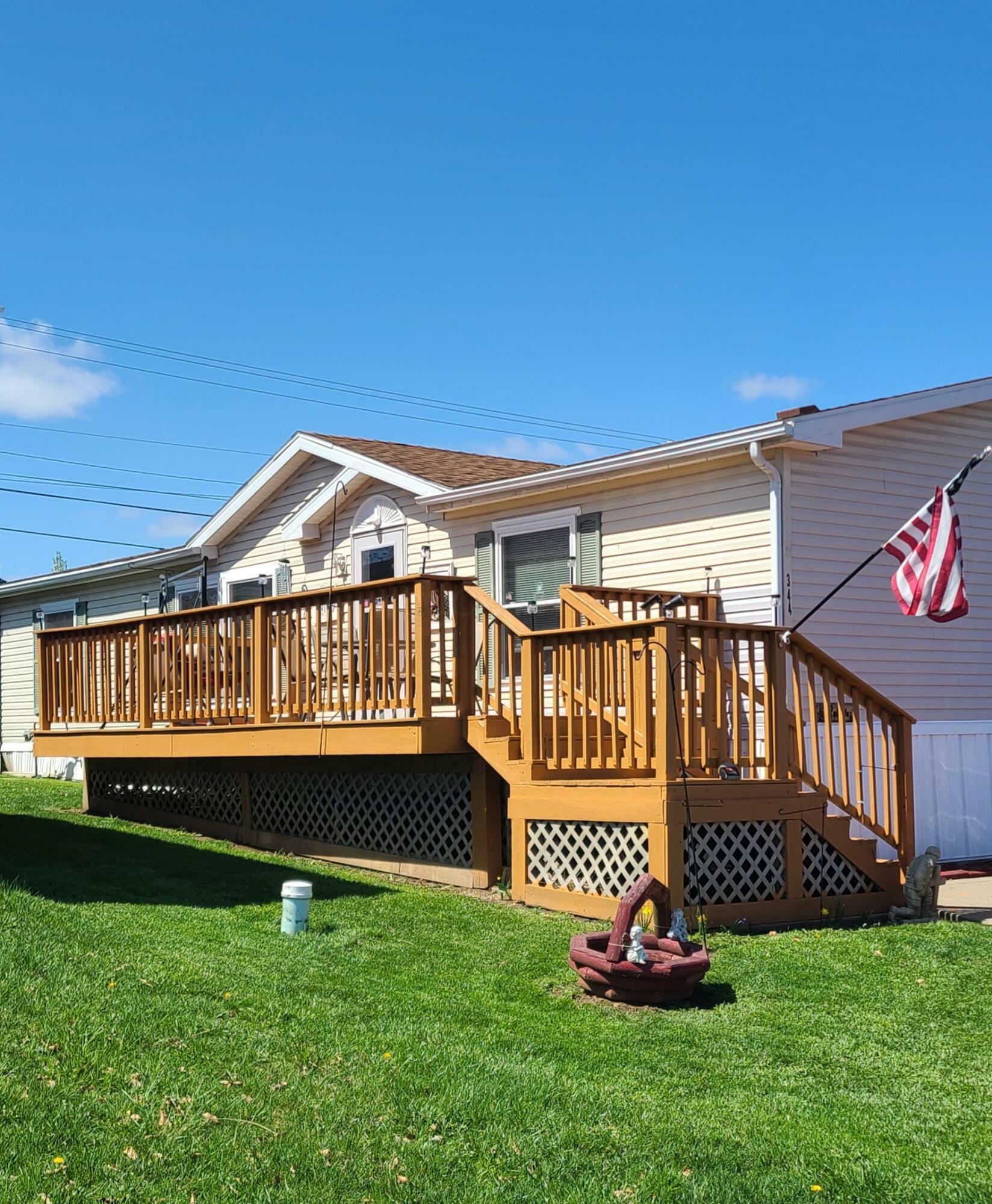 Property Photo:  1100 Thornwood Drive  OH 43056 