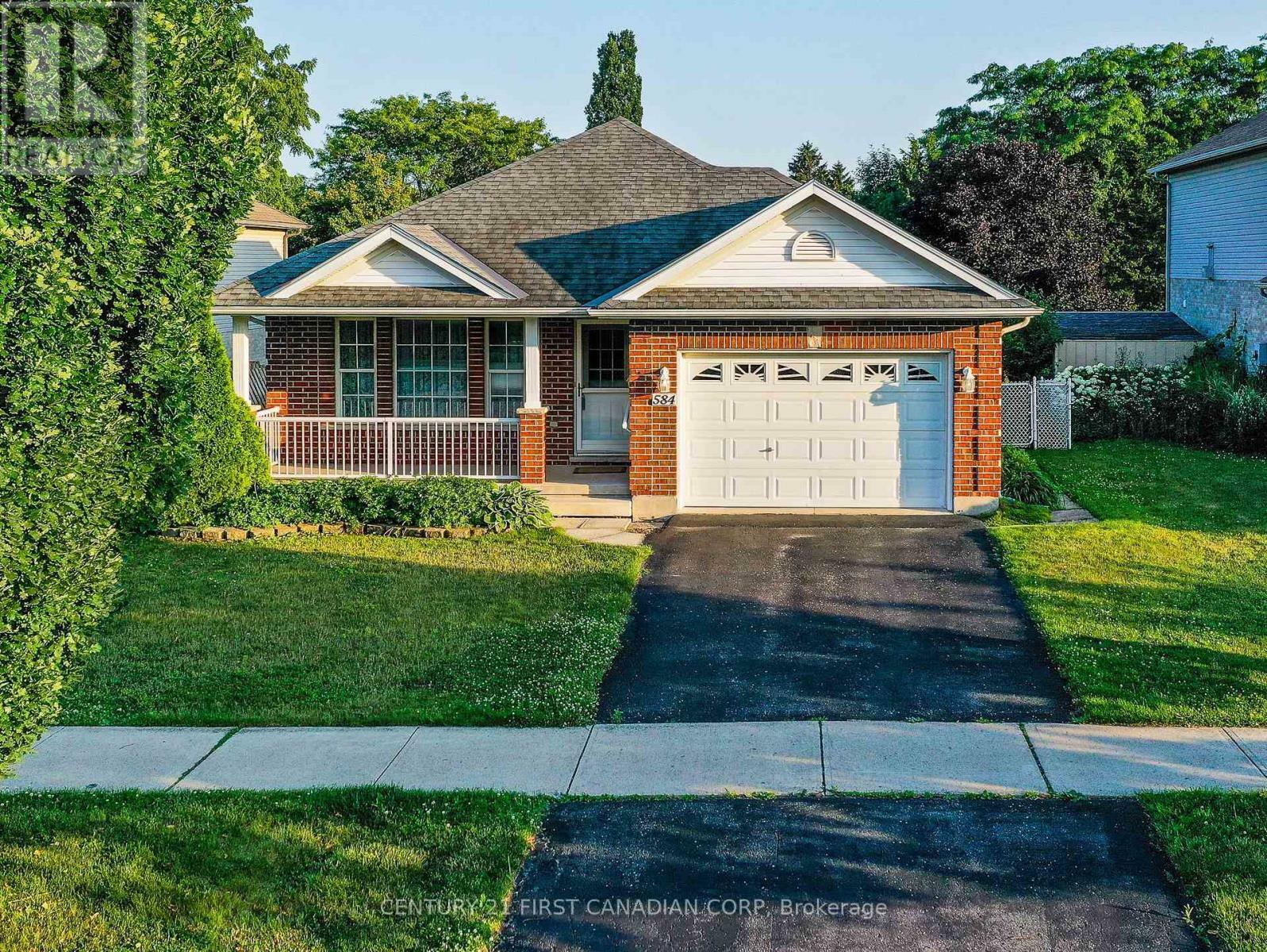 Property Photo: 584 Wellington Street ON N5R 6E1