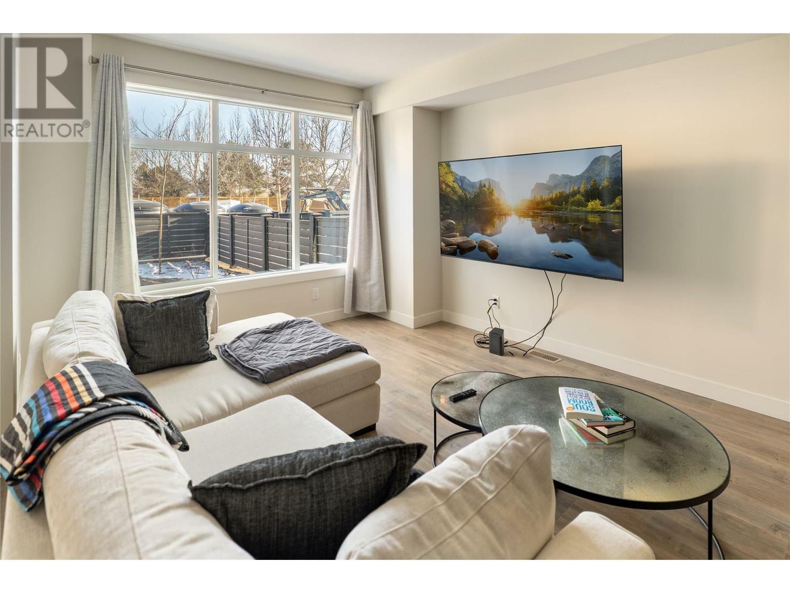Property Photo: 115 Wyndham Crescent 23 BC V1V 1Z1