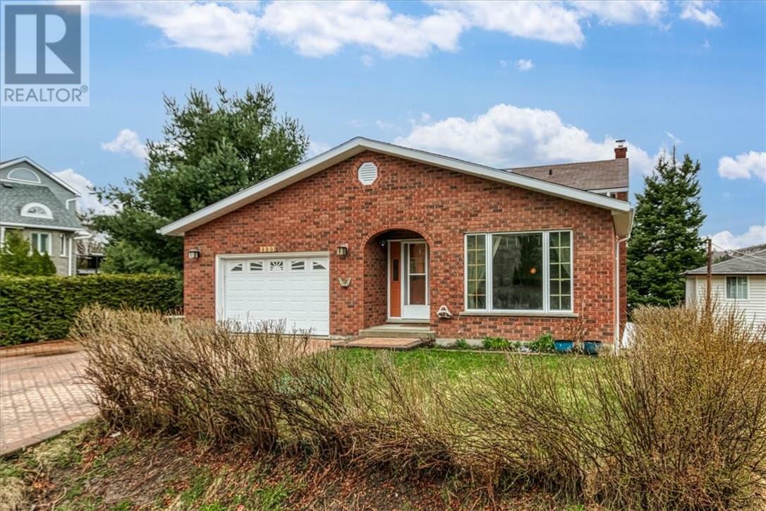 Photo de la propriété: 1202 Dew Drop Road ON P3G 1L2