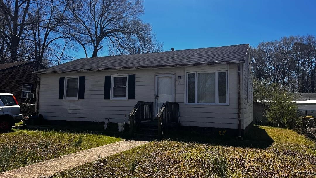 2337 Maclin Circle  Hopewell VA 23860 photo