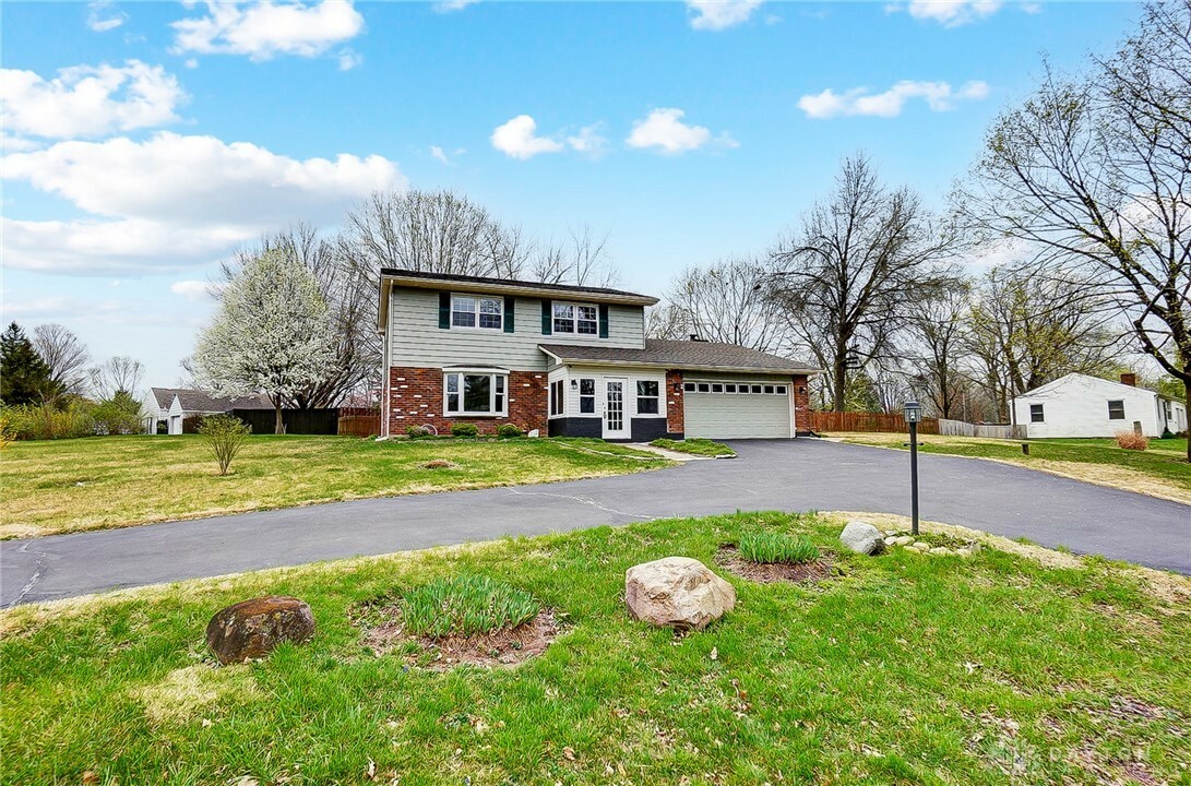 Property Photo: 1818 Stansberry Road OH 45432