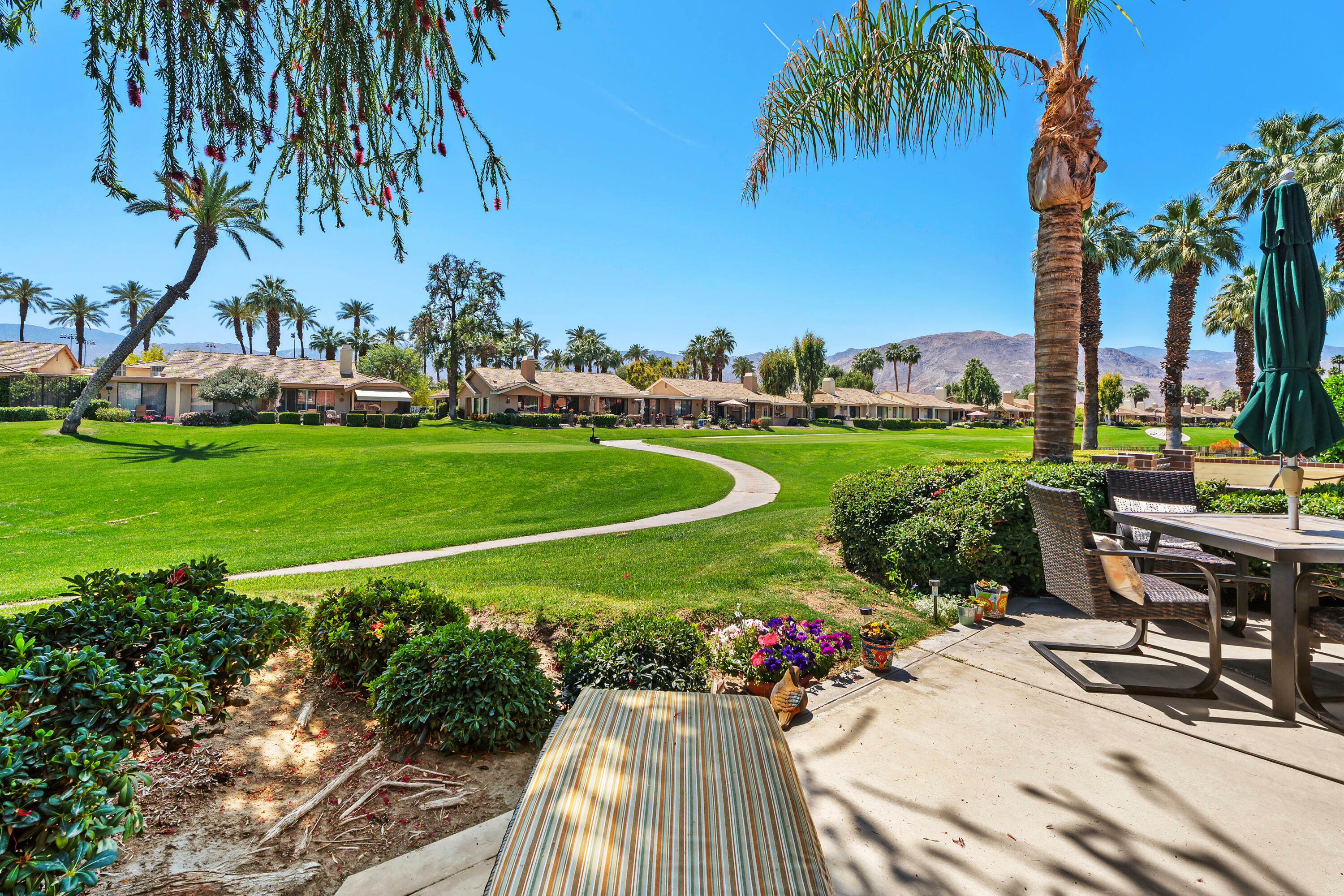 Property Photo: 265 Calle Del Verano CA 92260