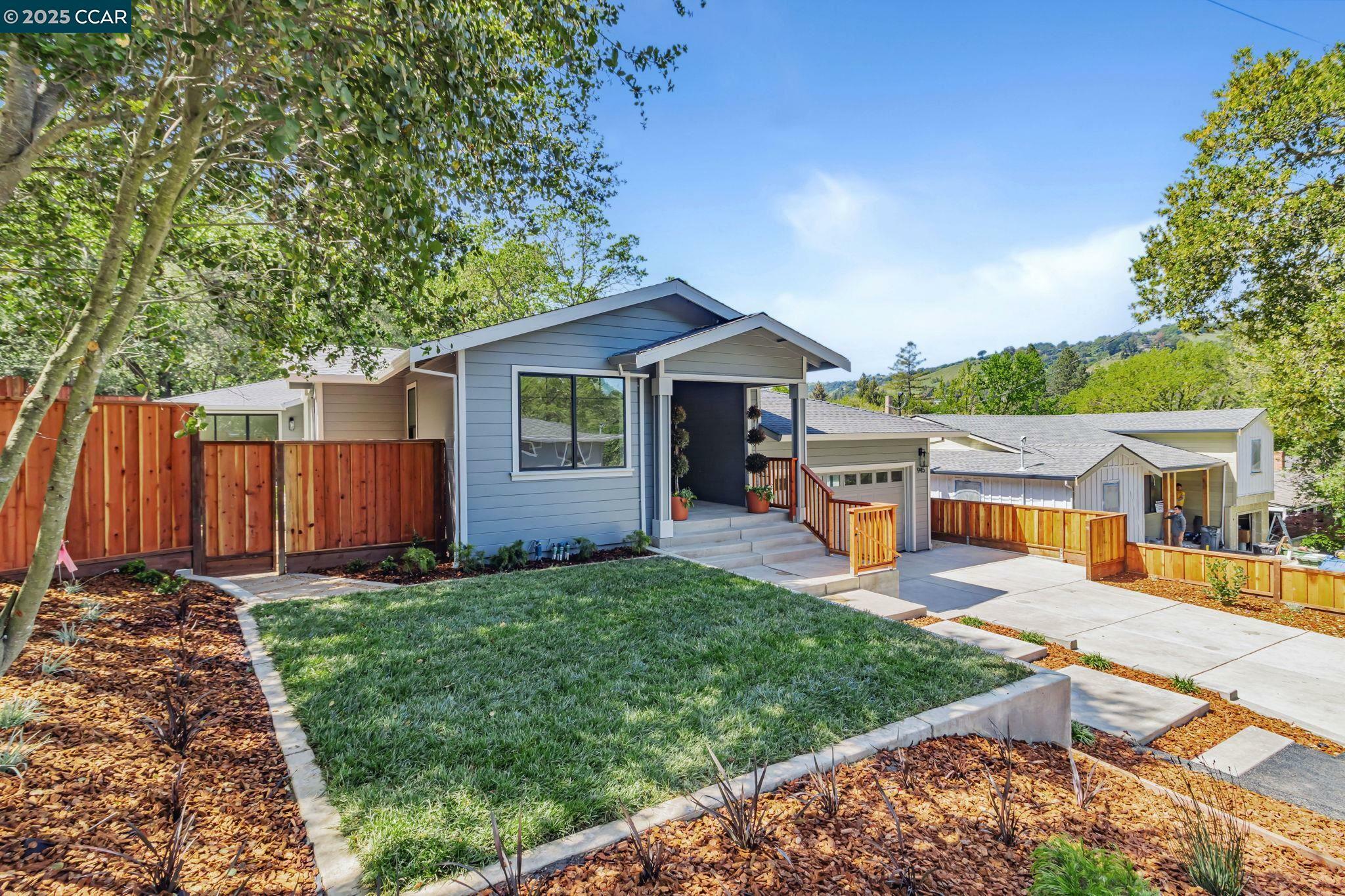Property Photo:  945 Yorkshire Ct  CA 94549 