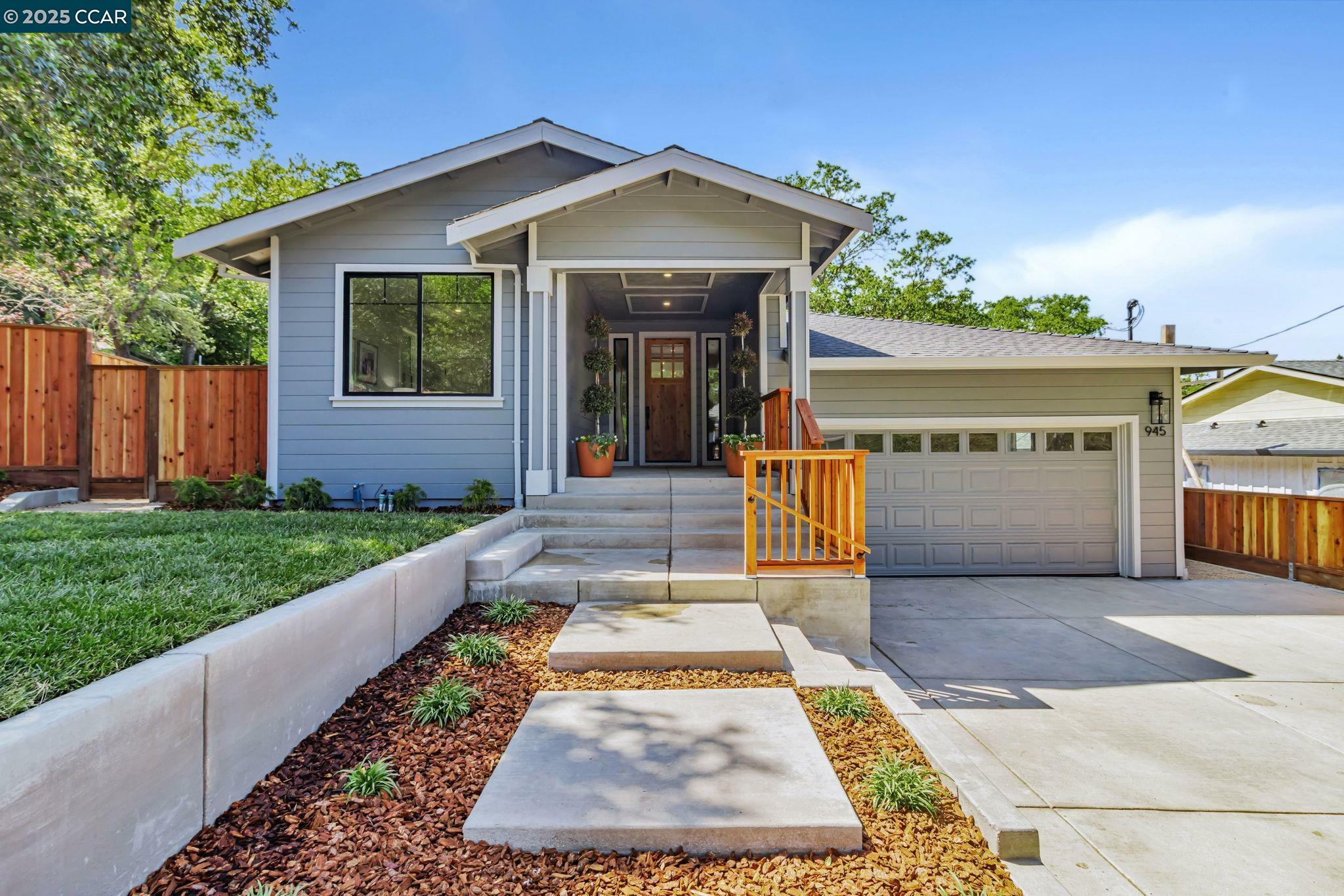 Property Photo: 945 Yorkshire Ct CA 94549