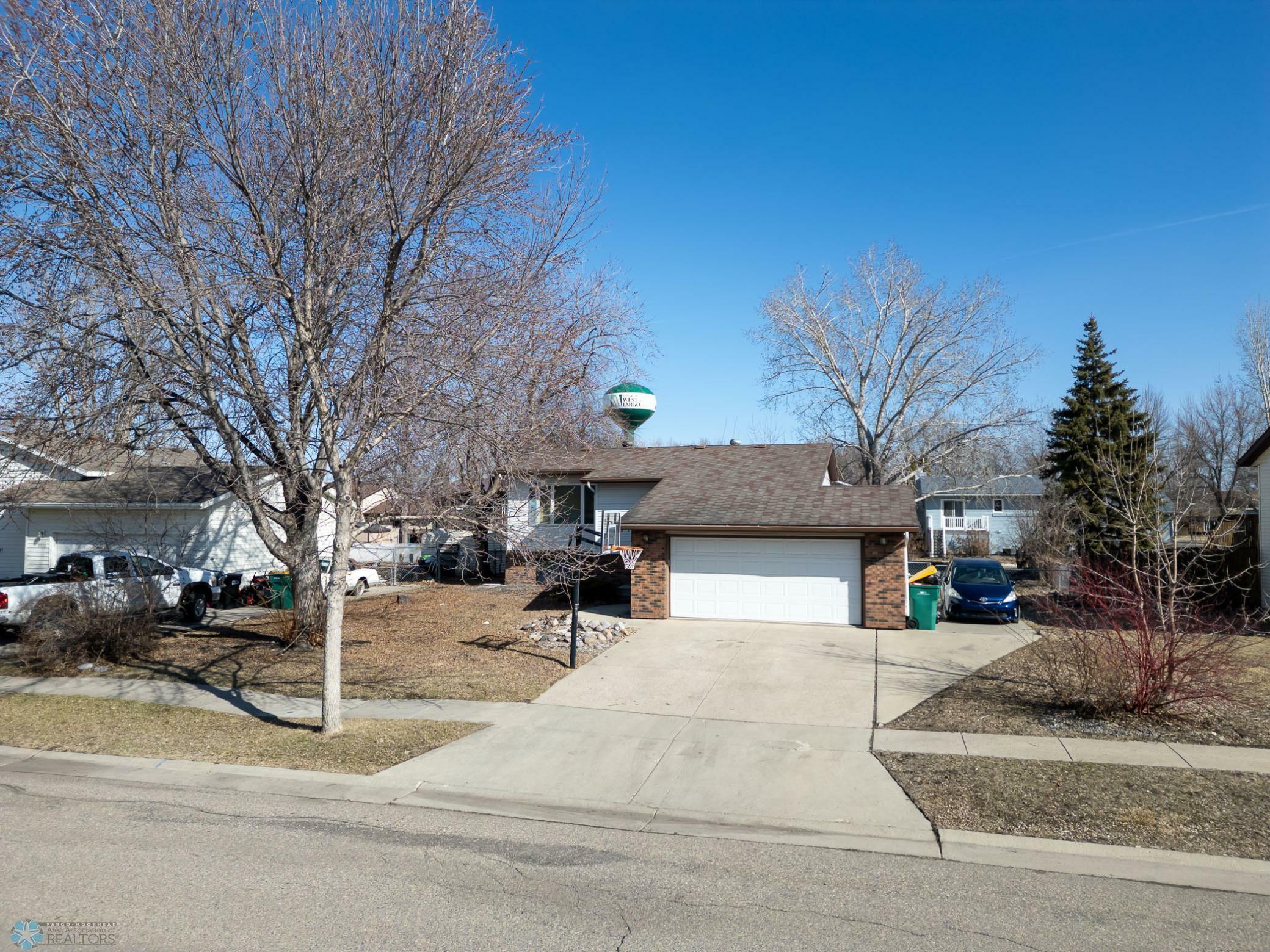Property Photo: 2024 4 Avenue E ND 58078