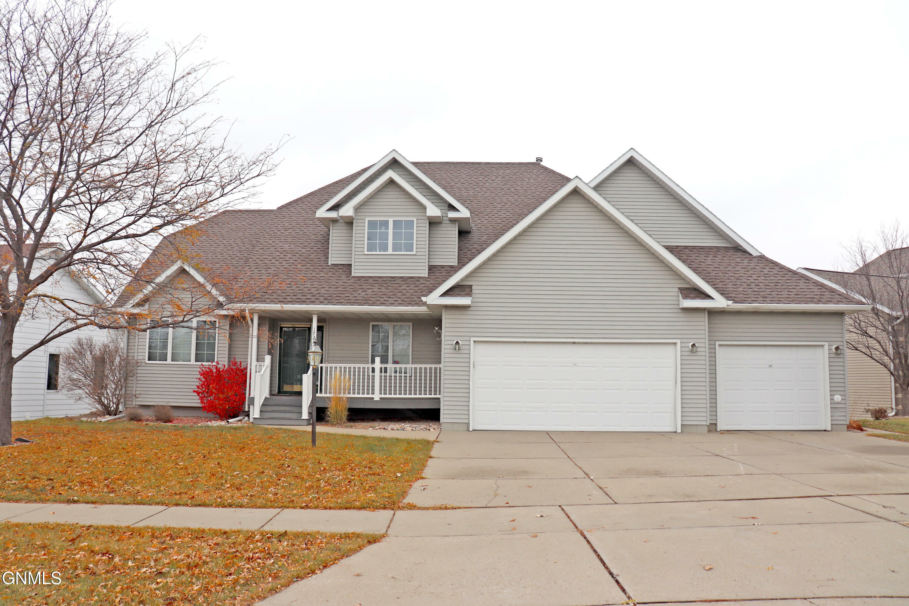 1722 Valley Drive  Bismarck ND 58503 photo