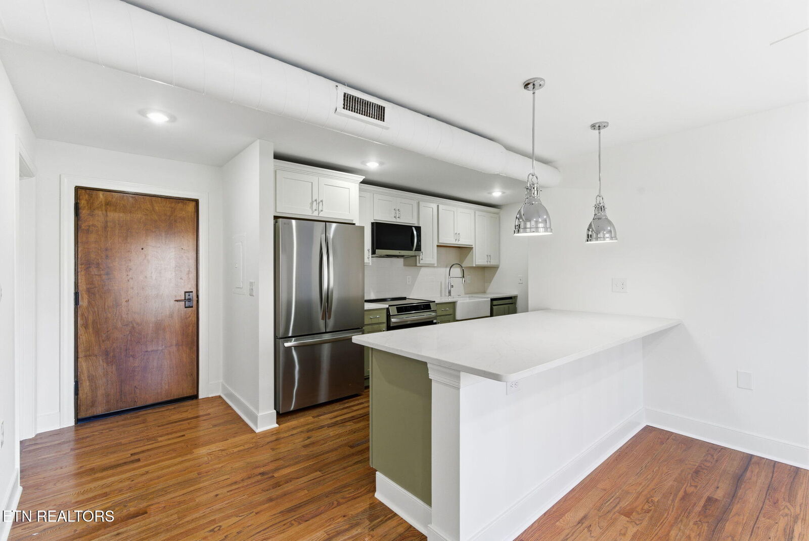 Property Photo:  E 2724 Magnolia Ave 102  TN 37914 