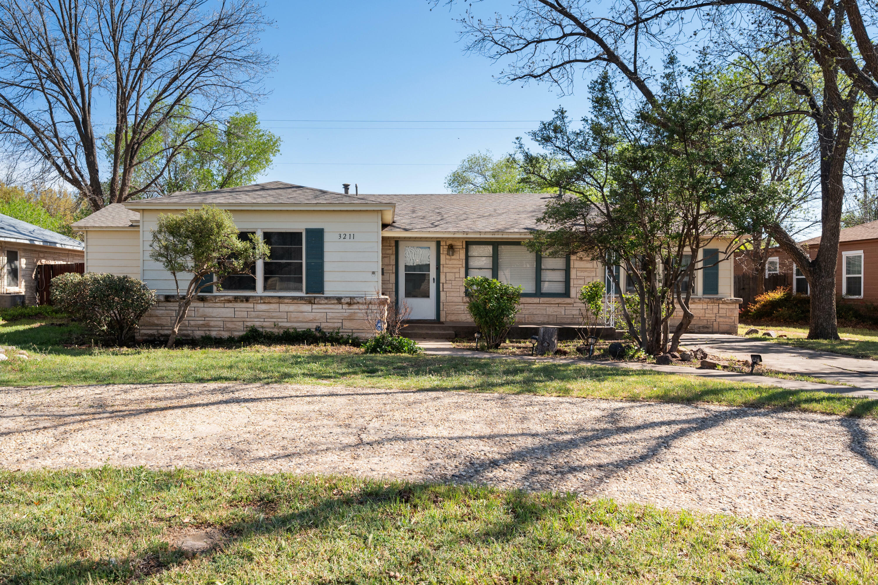 Property Photo: 3211 26th Street TX 79410